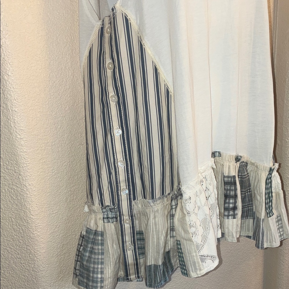 ANTHROPOLOGIE PILCRO Sleeveless White Tee, Ruffle Blue Stripes & Lace XS NWT - Picture 5 of 17